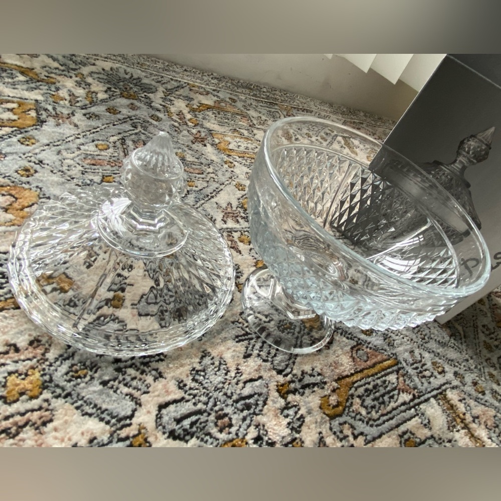 Pasabahce Diamond Sodalime Glass Candy Dish - Picture 7 of 16